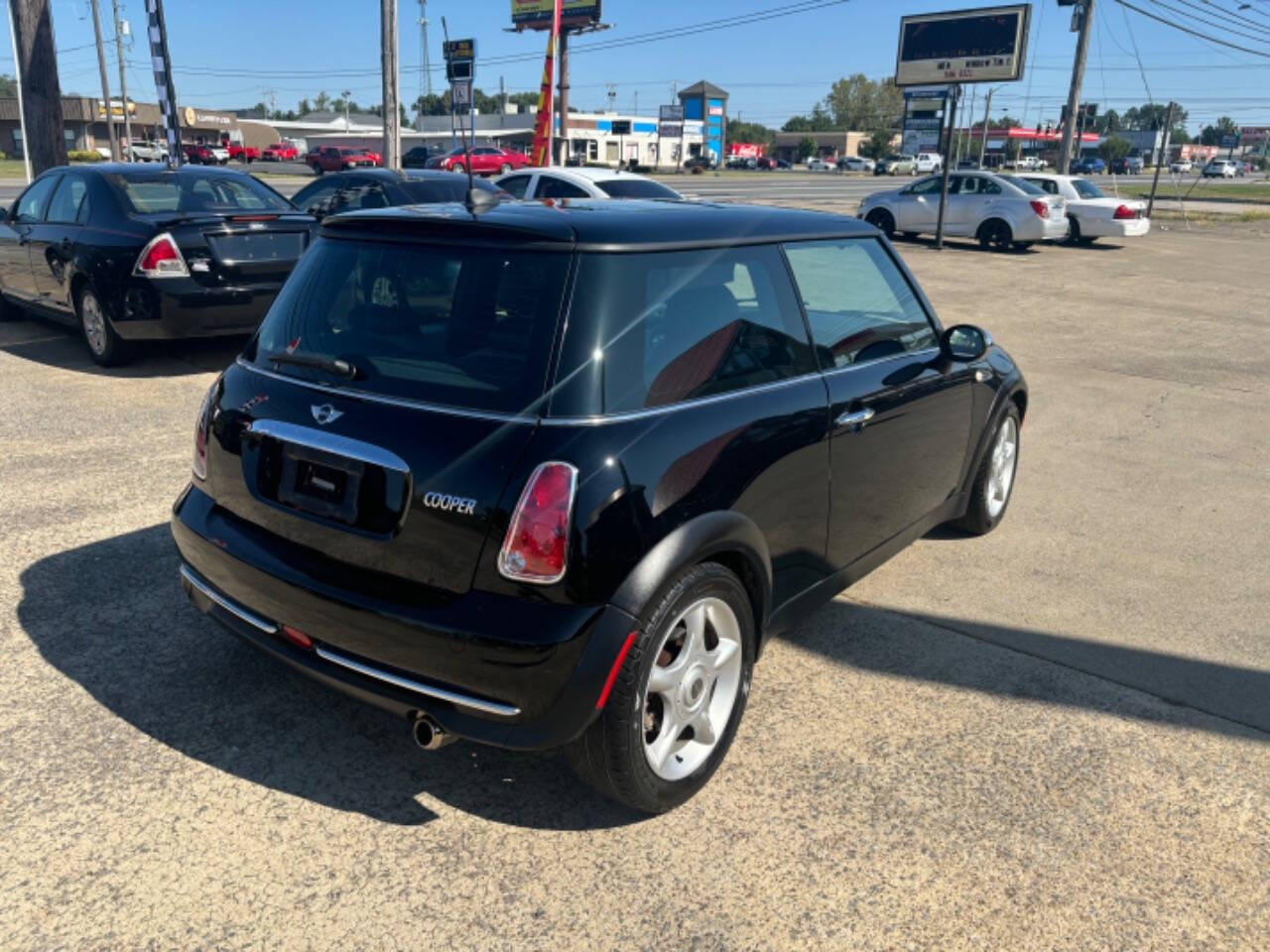 2005 MINI Cooper for sale at 5 Star Motorsports LLC in Clarksville, TN