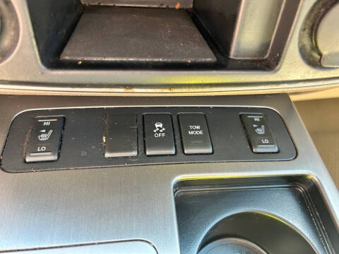 2015 Nissan Armada SV