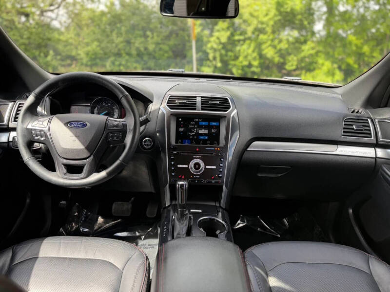 2018 Ford Explorer Sport