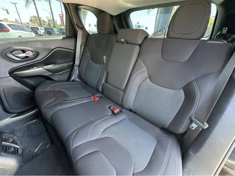 2020 Jeep Cherokee Latitude