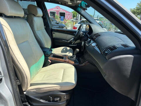 2006 BMW X5 4.8is