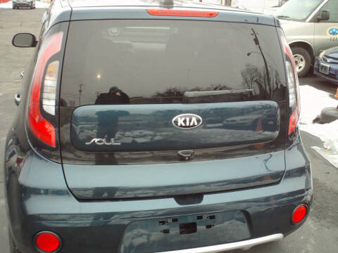 2018 Kia Soul +
