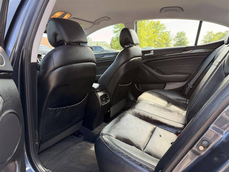 2015 Kia Cadenza Premium