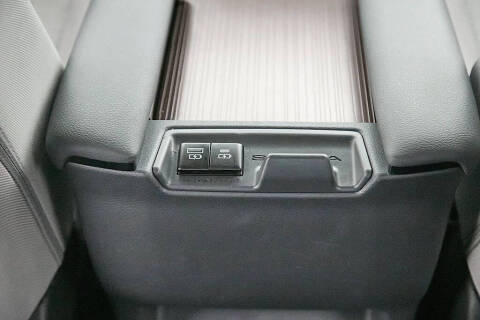 2024 Toyota Sienna LE 8-Passenger