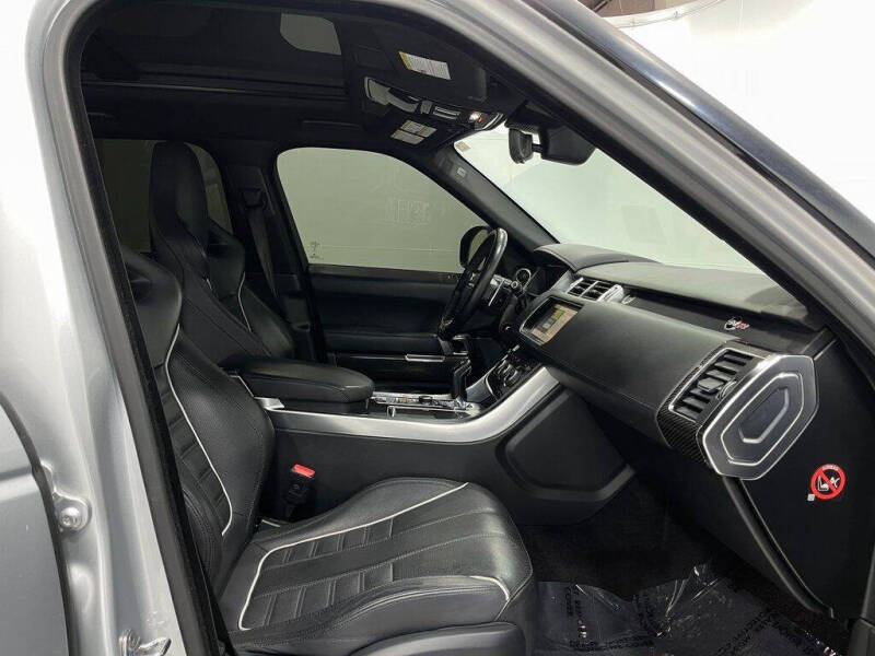 2017 Land Rover Range Rover Sport SVR