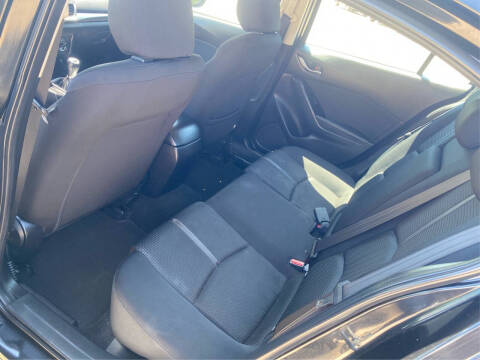 2017 Mazda MAZDA3 Sport