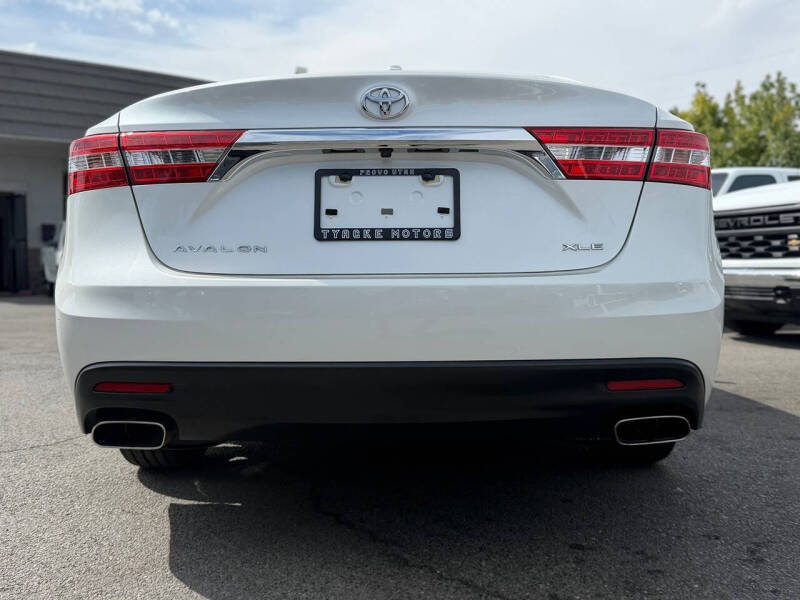 2014 Toyota Avalon XLE