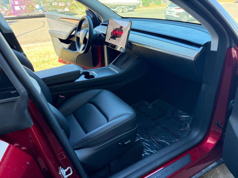 2024 Tesla Model Y Long Range