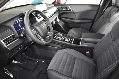 2025 Mitsubishi Outlander PHEV SE