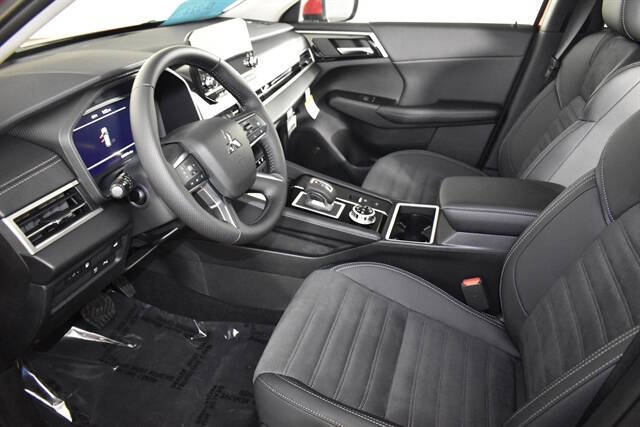 2025 Mitsubishi Outlander PHEV SE