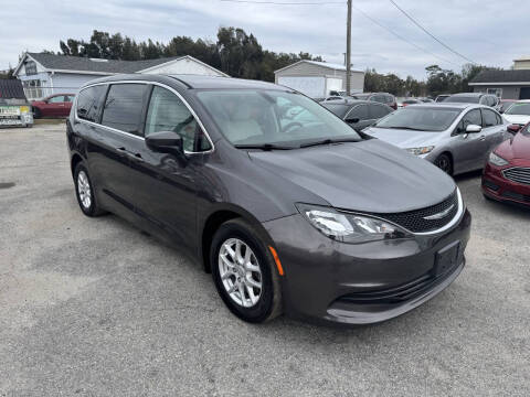 2017 Chrysler Pacifica LX