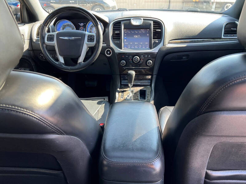 2014 Chrysler 300 C