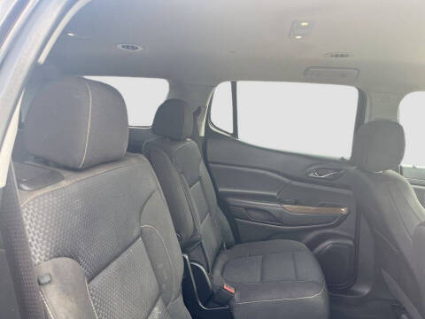 2022 GMC Acadia SLE