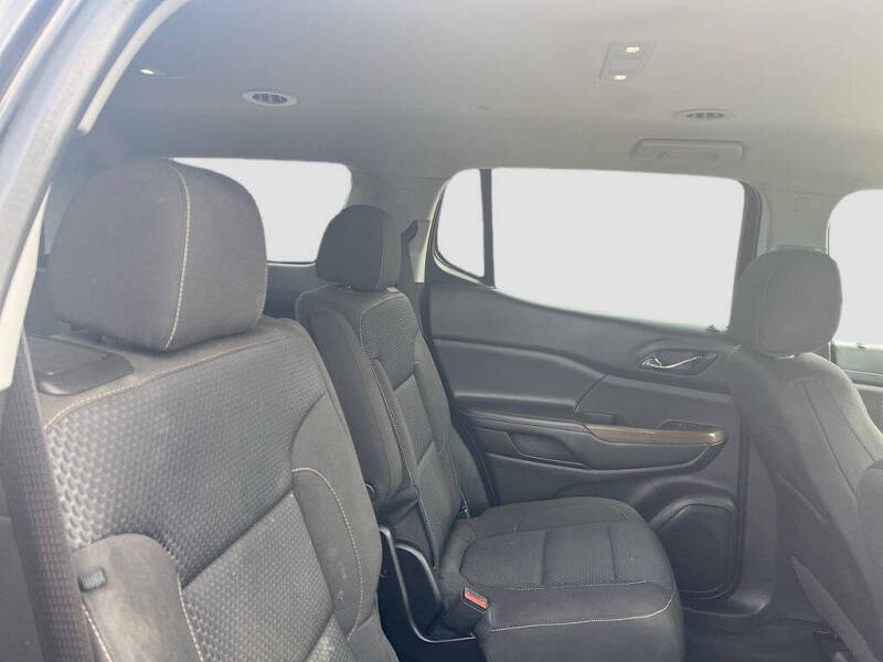 2022 GMC Acadia SLE