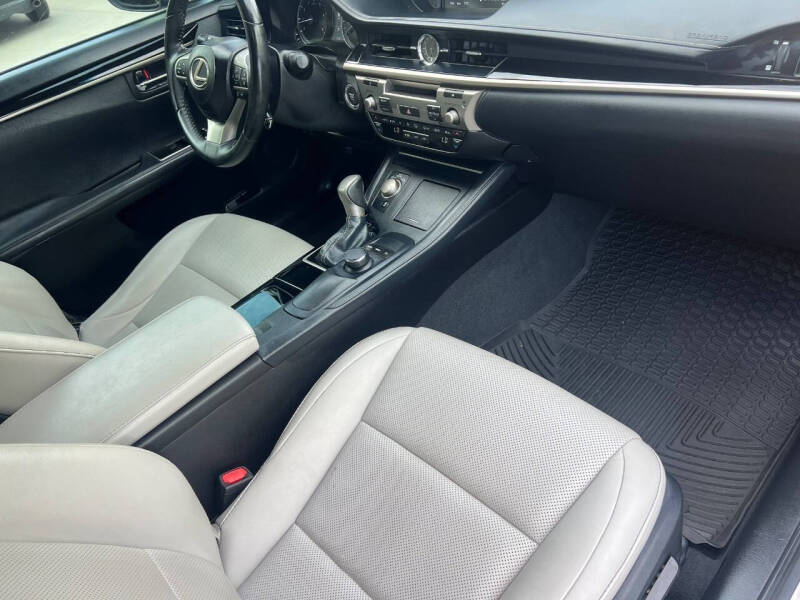 2018 Lexus ES 350