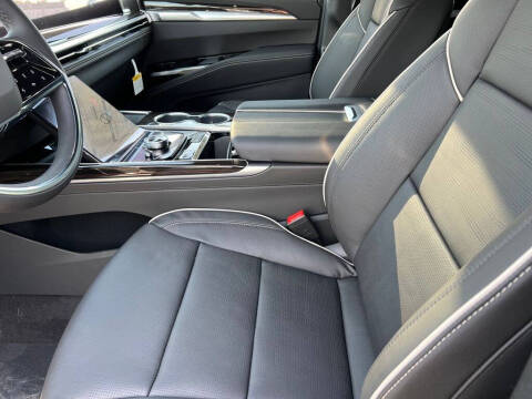 2026 Cadillac Escalade ESV Luxury