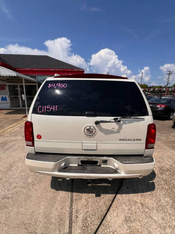 2005 Cadillac Escalade