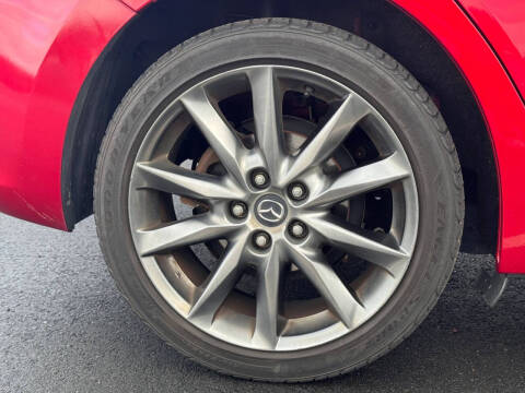 2018 Mazda MAZDA3 Touring