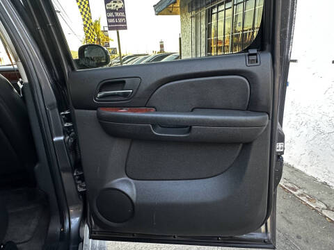 2011 Chevrolet Avalanche LT