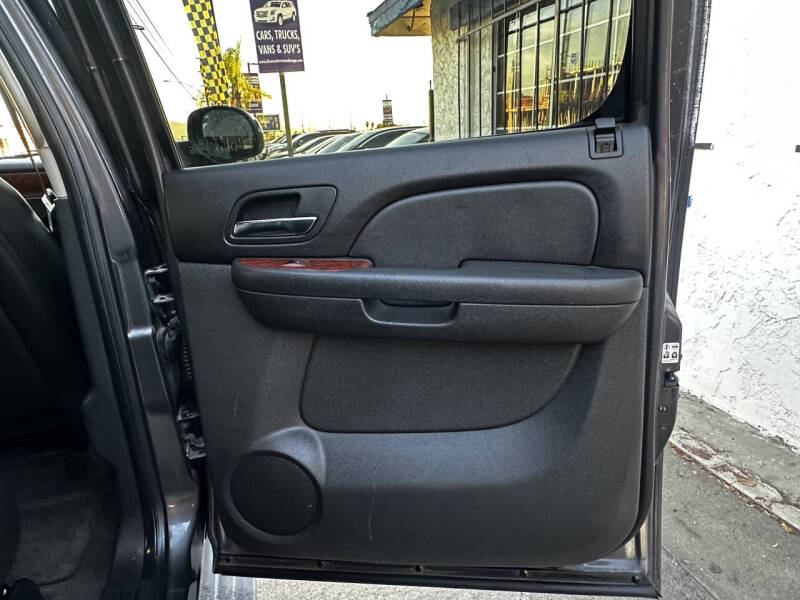 2011 Chevrolet Avalanche LT