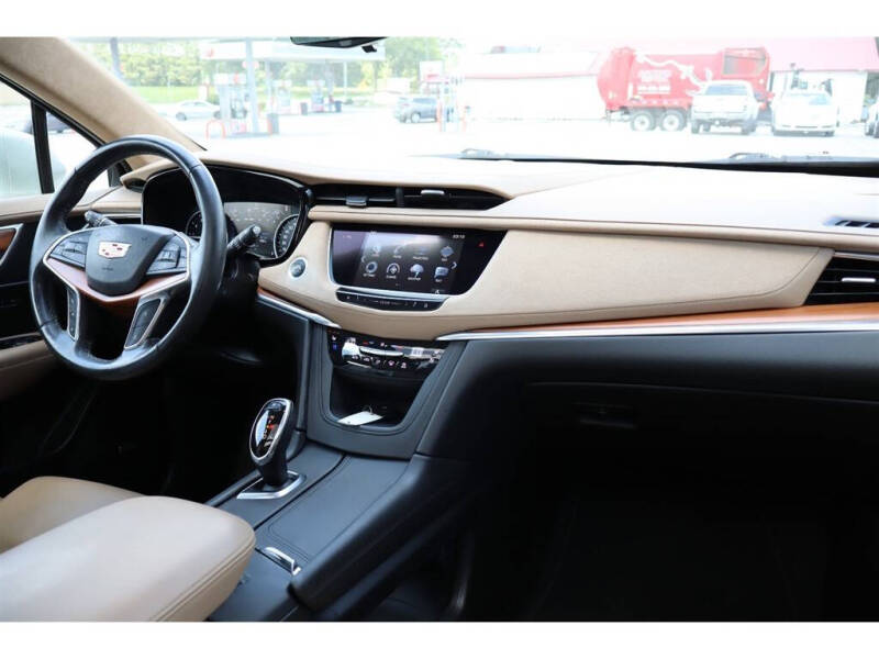 2017 Cadillac XT5 Platinum