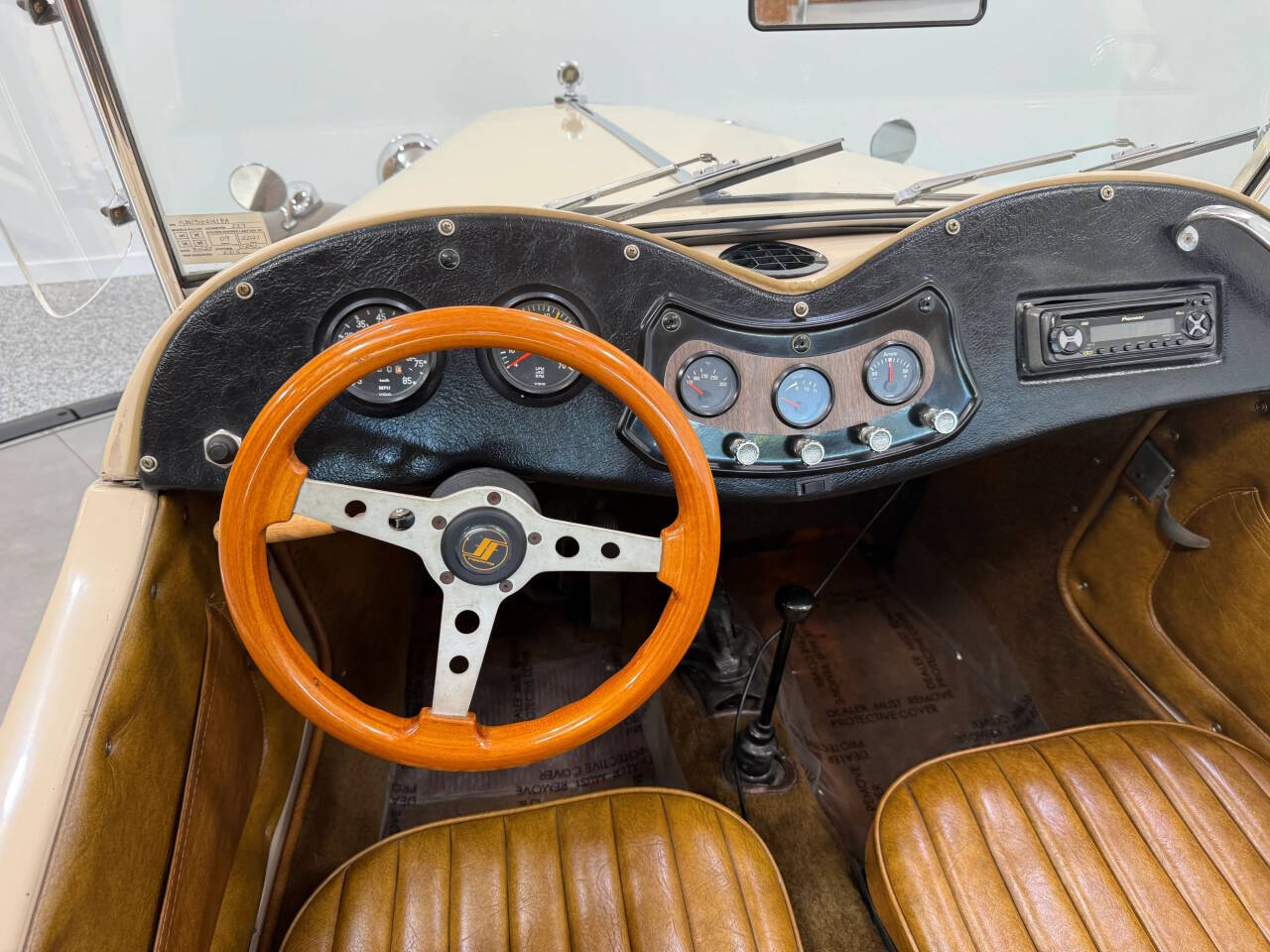 2011 Sp Constr MG Replica 32