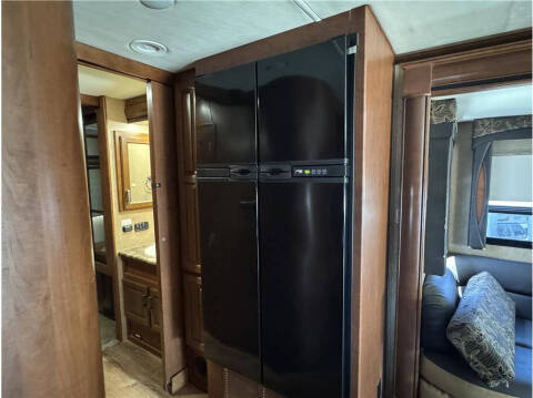 2013 Freightliner M2 106