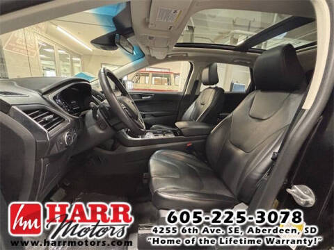 2020 Ford Edge Titanium