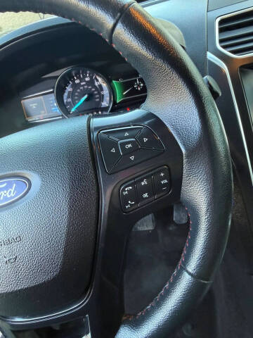 2017 Ford Explorer Sport