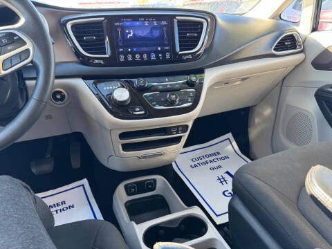 2017 Chrysler Pacifica Touring