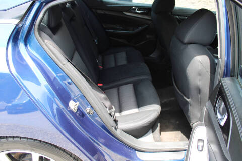2017 Nissan Maxima