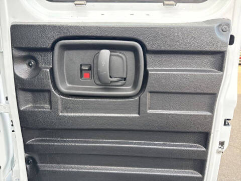 2024 GMC Savana 2500