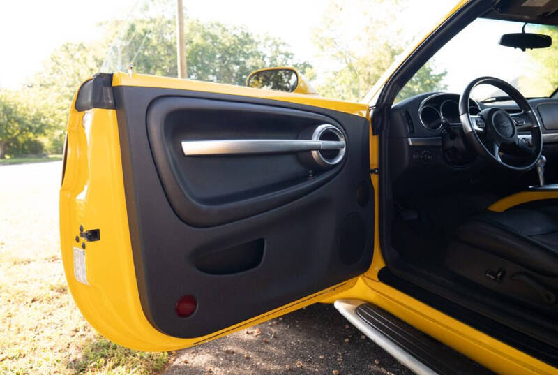 2005 Chevrolet SSR LS