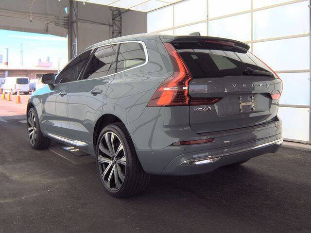 2023 Volvo XC60 B5 Ultimate Bright Theme