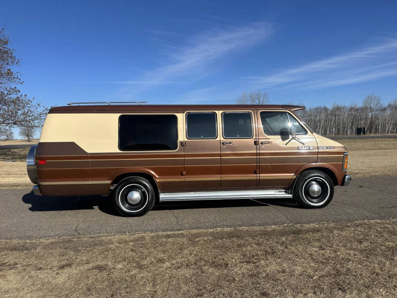1984 Dodge Ram Van B250