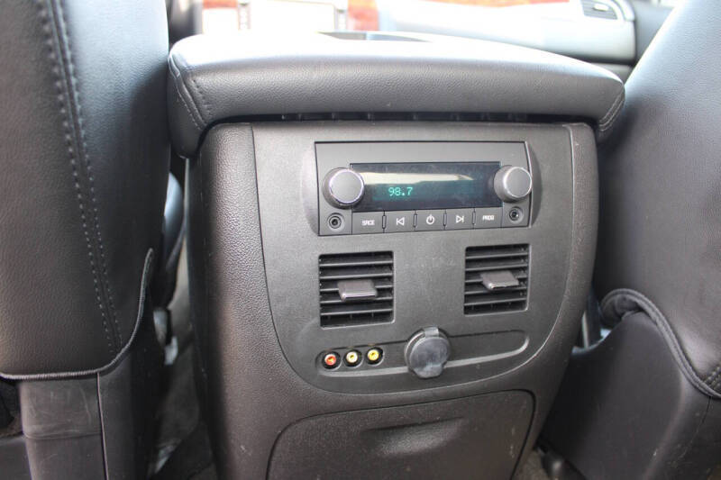 2013 Chevrolet Avalanche LTZ Black Diamond