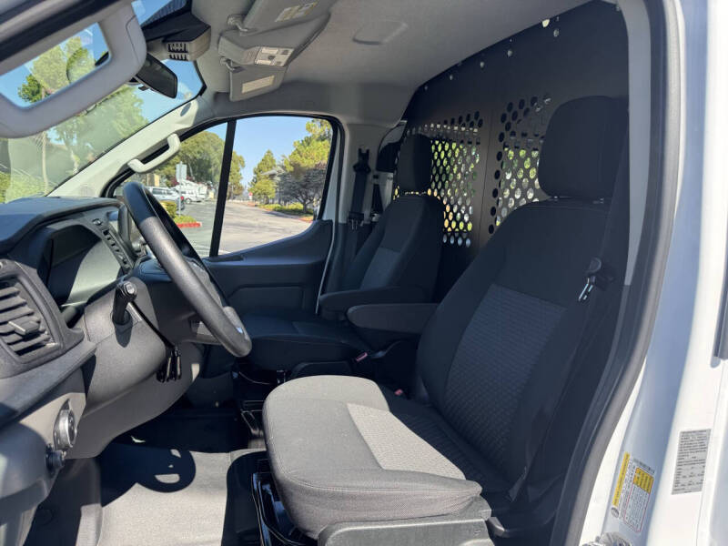2024 Ford Transit 250
