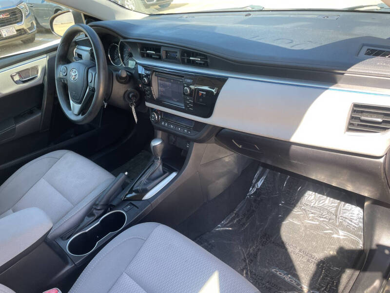 2015 Toyota Corolla LE