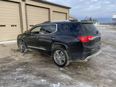 2017 GMC Acadia Denali