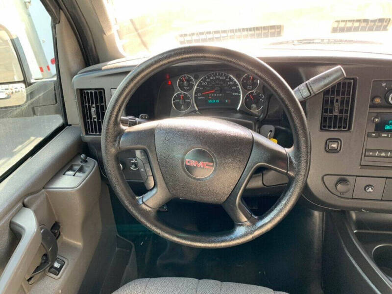 2022 GMC Savana 2500