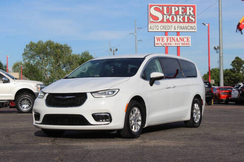 2023 Chrysler Pacifica Touring L