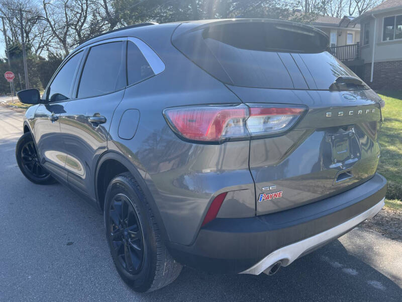 2021 Ford Escape Hybrid SE