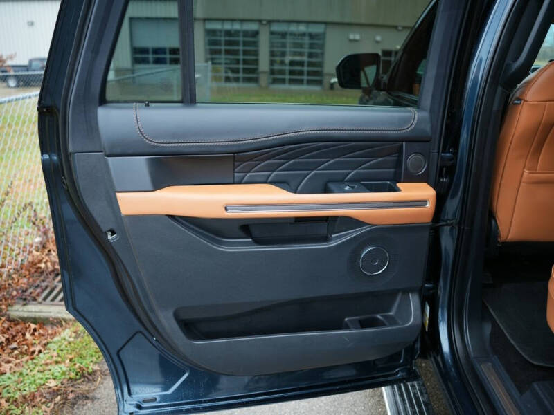 2023 Ford Expedition MAX Platinum