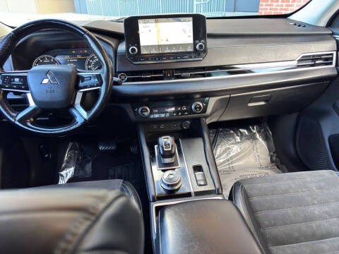 2022 Mitsubishi Outlander