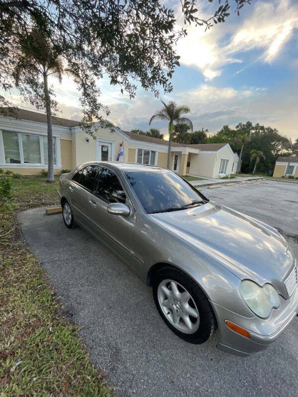 2004 Mercedes-Benz C-Class C 240
