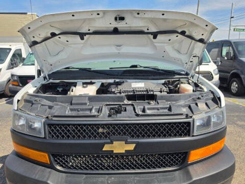 2021 Chevrolet Express 2500