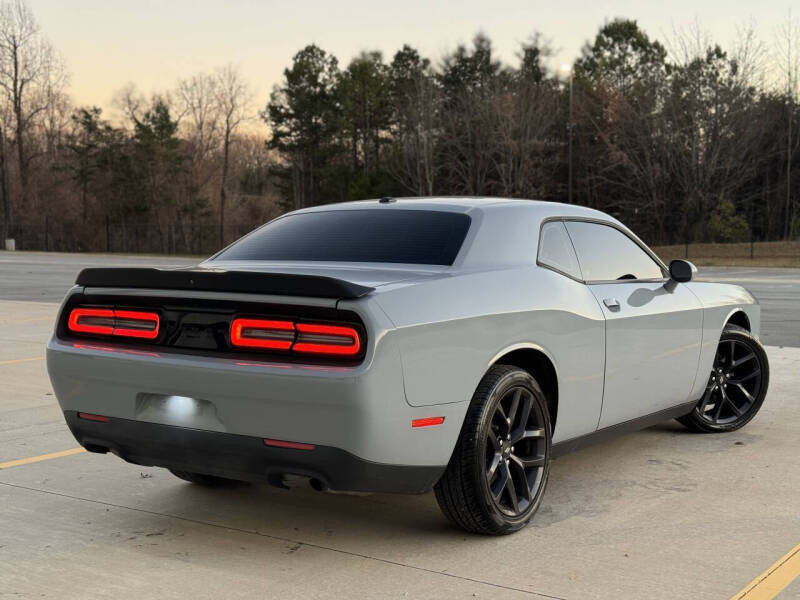 2020 Dodge Challenger SXT
