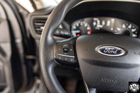 2020 Ford Escape SE