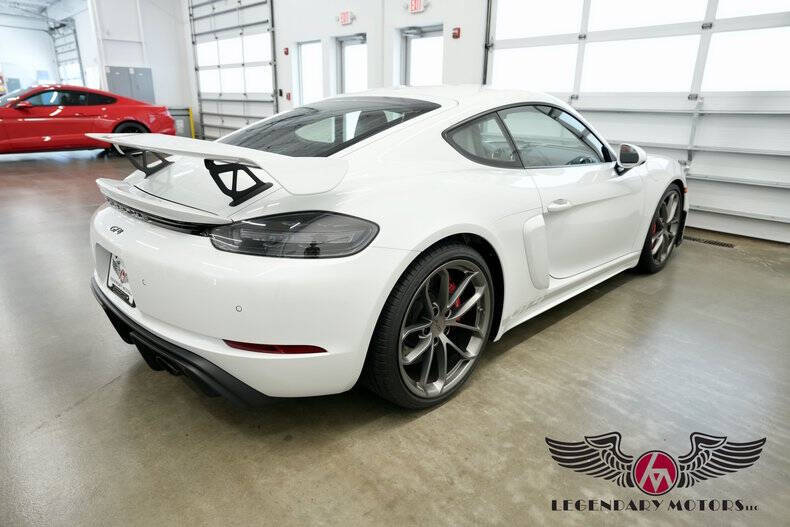 2021 Porsche 718 Cayman GT4