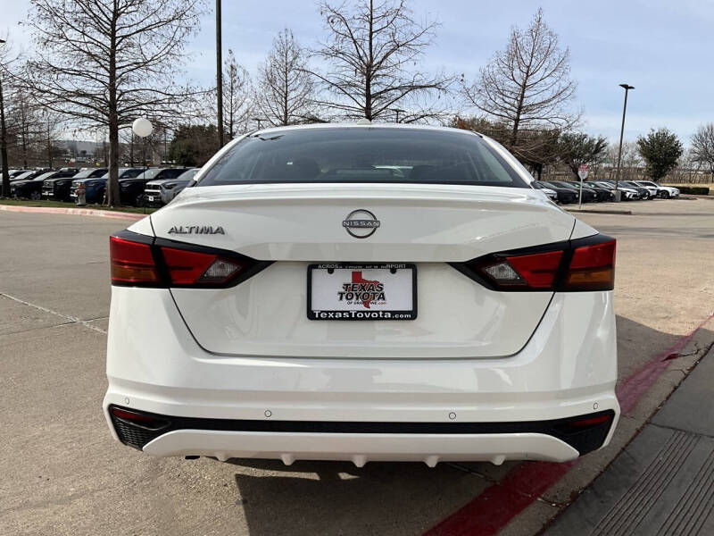 2025 Nissan Altima 2.5 SV